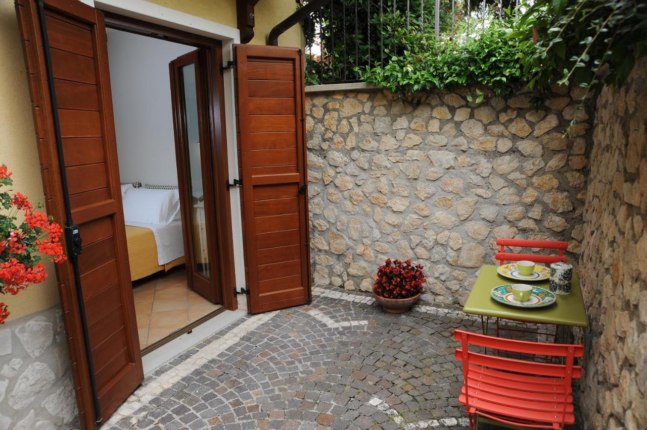 Affittacamere Fule Fontecchio Exterior photo